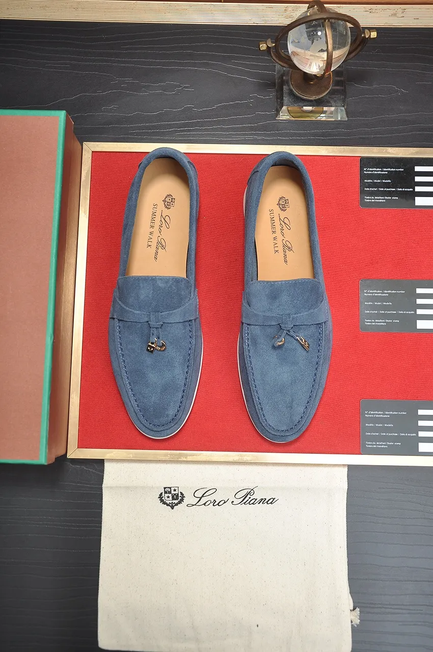 Men's shoes 💰400💶[𝐥𝐨𝐫𝐨 𝐏𝐢𝐚𝐧𝐚] [Couple model] High-end quality, affordable price, LP classic loafers, Italian treasure brand, the only brand that can match Hermès! Only after wearing it do we know that we can’t live up to our feet. Women’s code: 35-40 (customized sizes 34, 41, 42 are non-returnable) Men’s code: 38-44 (customized 45, 46, 47, 48 are non-refundable) Fabric: Customized imported cashmere Lining: Customized imported fetal cowhide Foot: Imported benzene-dyed calfskin Outsole: Exclusive original glass rubber outsole